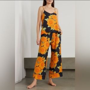 NWT Desmond and Dempsey Pajama Set 🌻